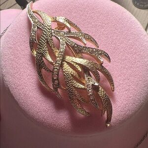 Elegant Gold and Silver Leaf Brooch